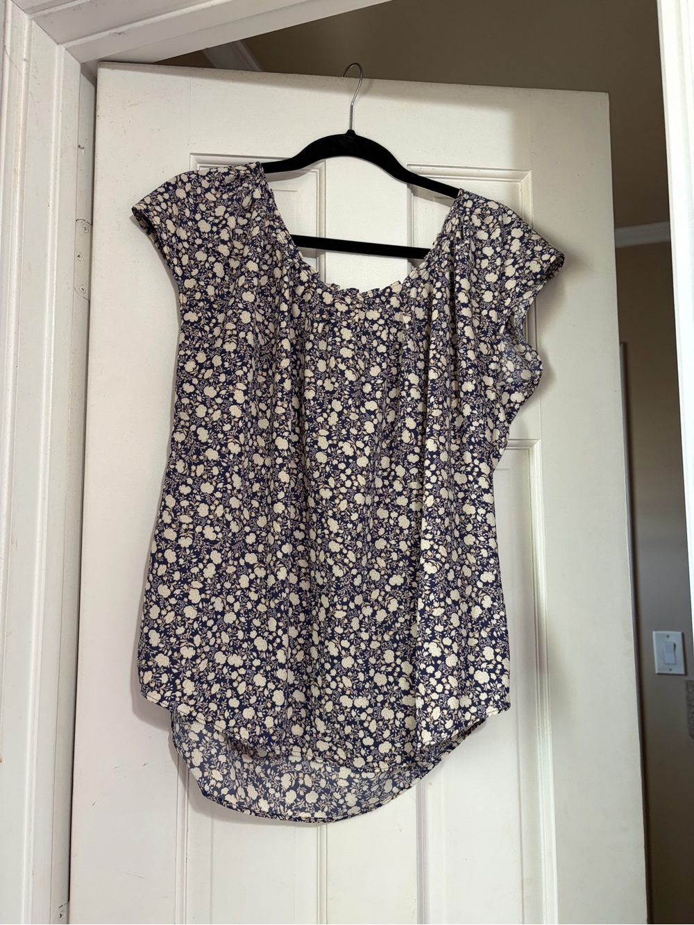 LC Lauren Conrad Navy and Cream Floral Cap-Sleeve Blouse